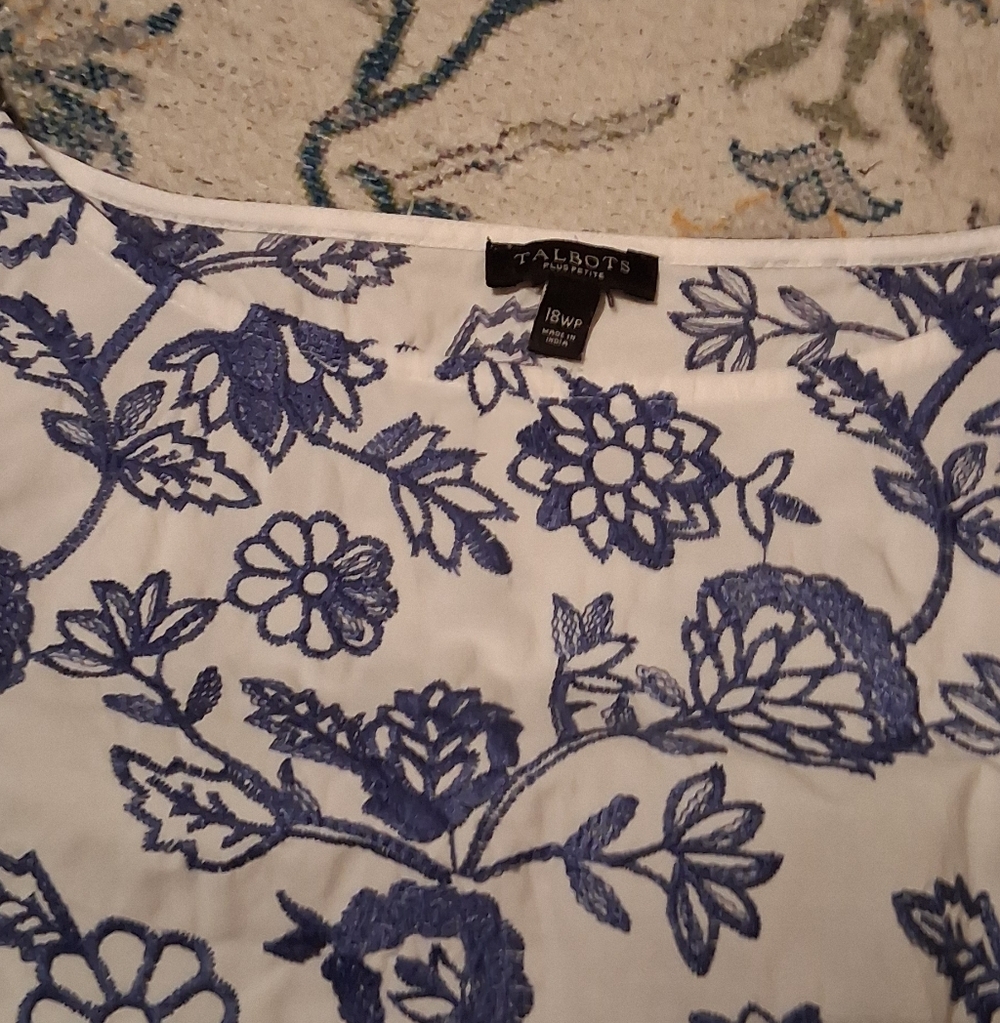 Talbots White Top with Blue Floral Embroidery - Picture 2 of 4